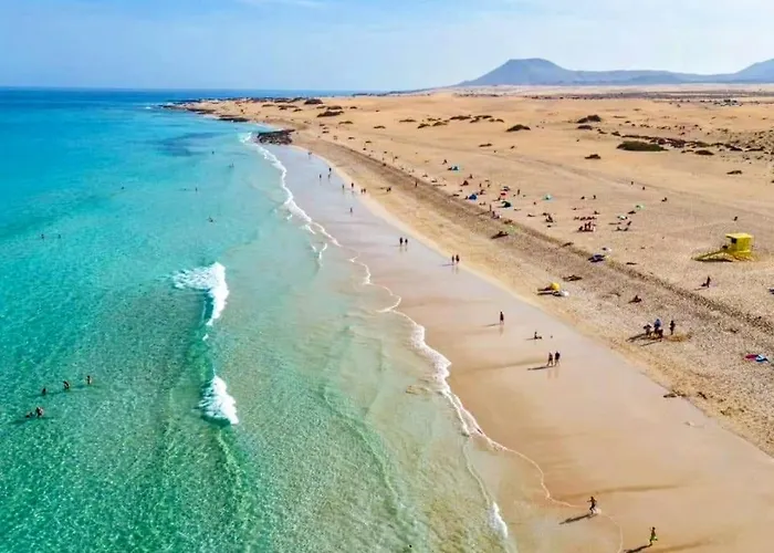 With Terrace & Palm Trees 25mb Wifi * كوراليهو